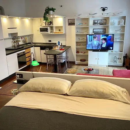 Lägenhet Loft Aviation Vicino Malpensa